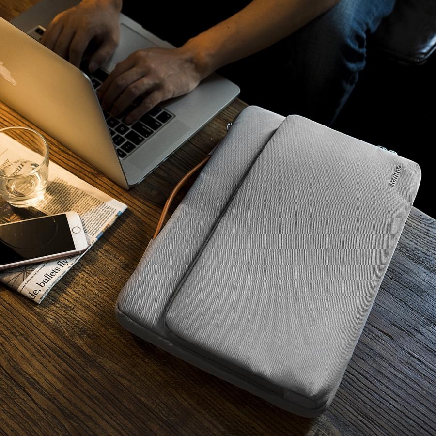 Túi Xách Chống Sốc Tomtoc (Usa) Briefcase Macbook Pro/Air 13” New Gray – A14-B02G