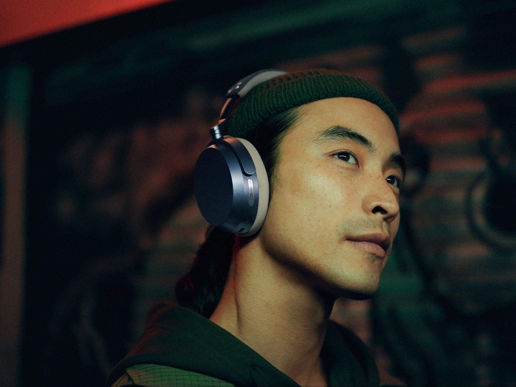 MOMENTUM 5 Wireless