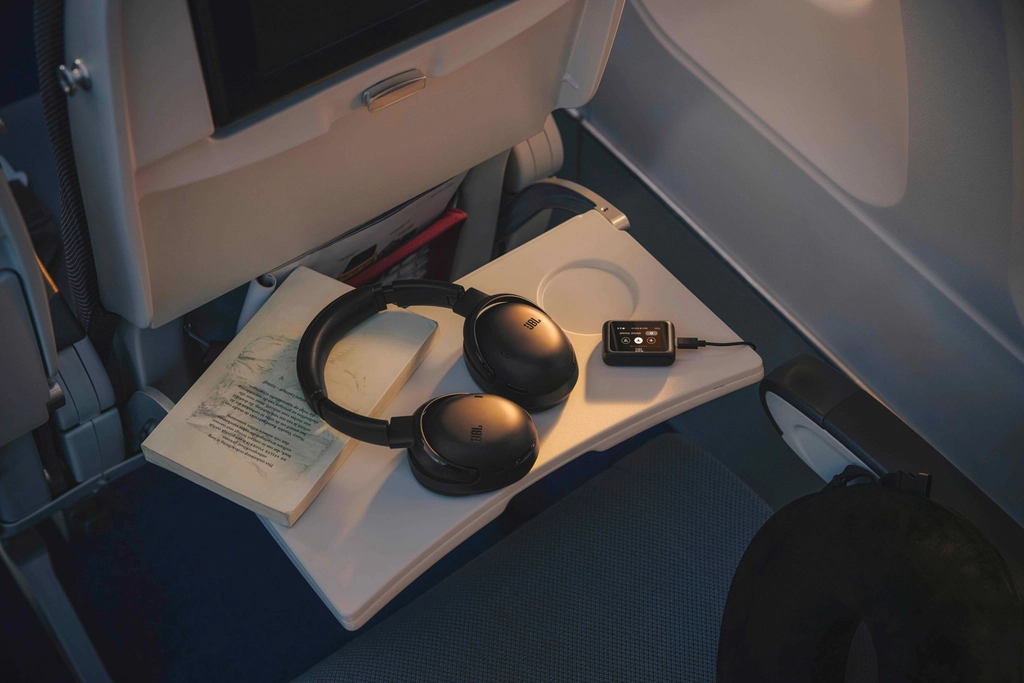 tai-nghe-jbl-tour-one-m3-smart-tx