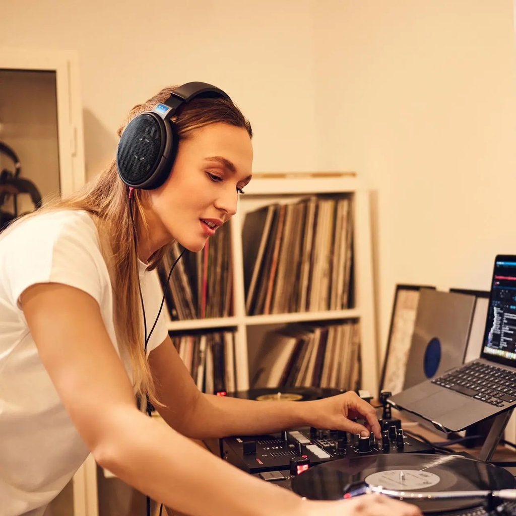 tai-nghe-chup-tai-sennheiser-hd600-3