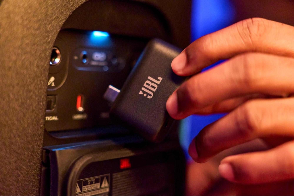 kết nối micro JBL EasySing Mini