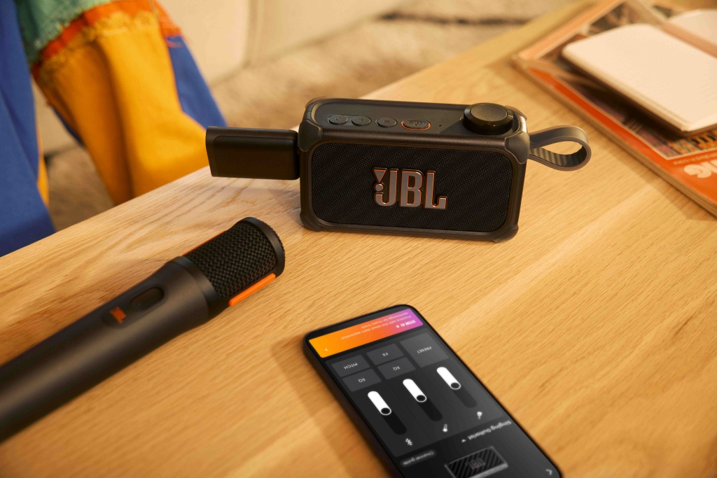 loa-jbl-bandbox-solo-6