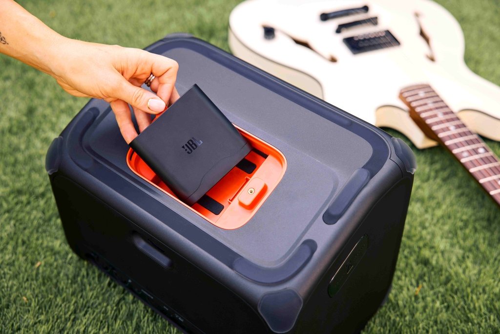 loa-jbl-bandbox-trio-6