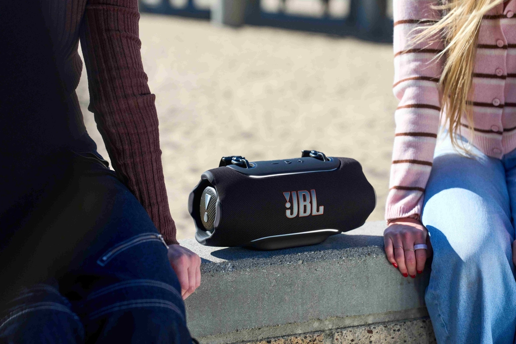 loa bluetooth jbl xtreme 5 mau den