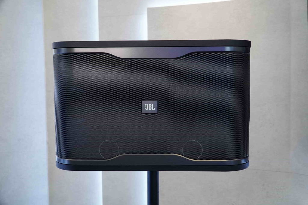 Loa Karaoke Active JBL RM210 - Hàng Chính hãng PGI