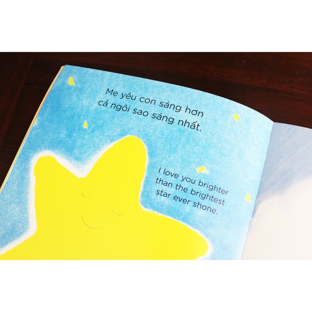 Sách song ngữ - Mẹ sẽ ôm con nhiều hơn - Con sẽ ôm mẹ nhiều hơn - Ehomebooks