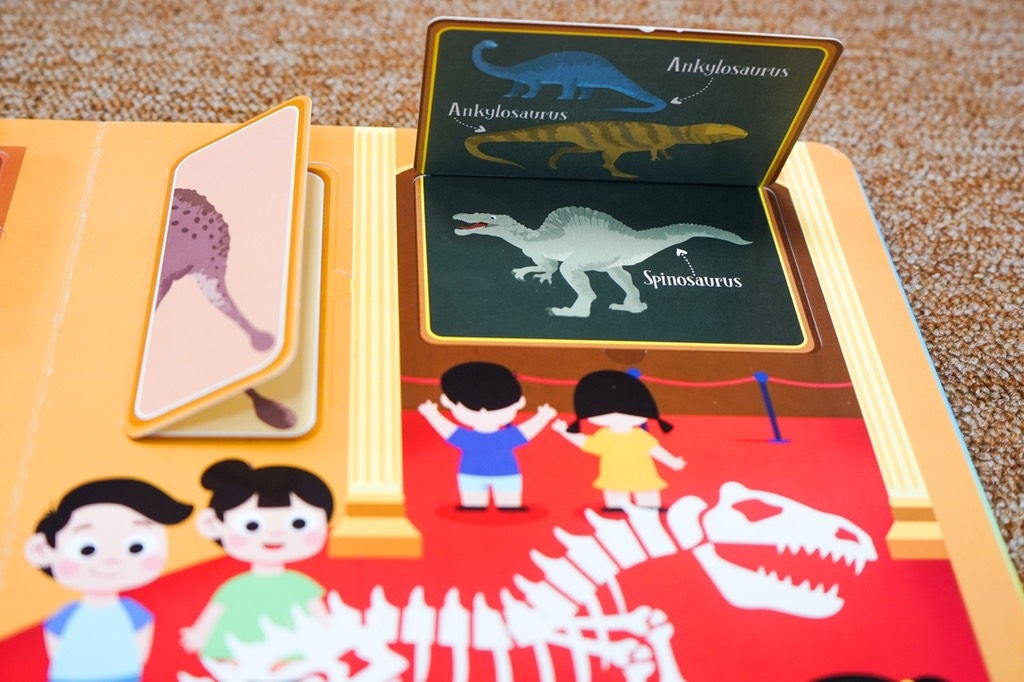 Sách Tương Tác Lật Mở Khám Phá Khổ lớn Lift-The-Flap - Lật mở khám phá - Dinosaurs - Thế giới khủng long - Đinh Tị Books