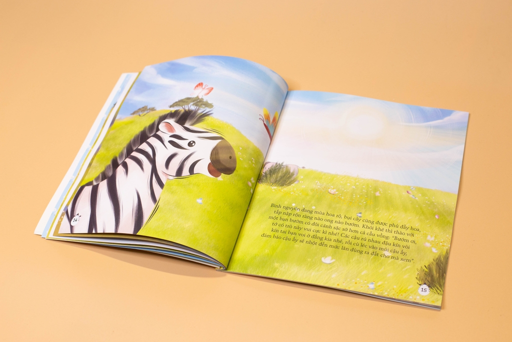 Truyện Kể Cho Bé Trước Giờ Đi Ngủ - Khói Và Xám (Cuốn sách hóm hỉnh về tình bạn, tặng 1 sticker nhân vật) - LionBooks