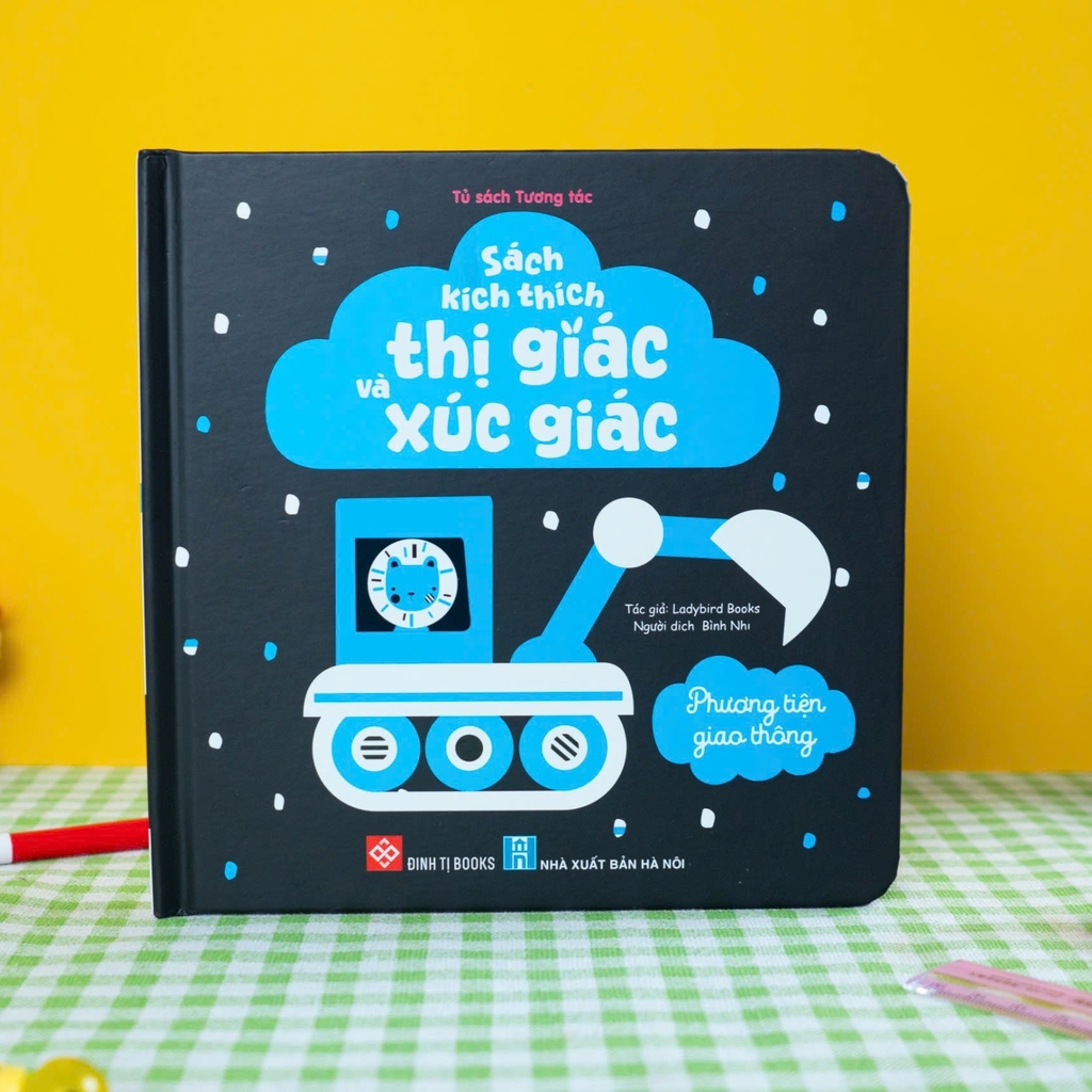 Combo 04 quyển Sách Tương Tác Kích Thích Thị Giác và Xúc Giác (0 - 3 Tuổi) - Đinh Tị Books