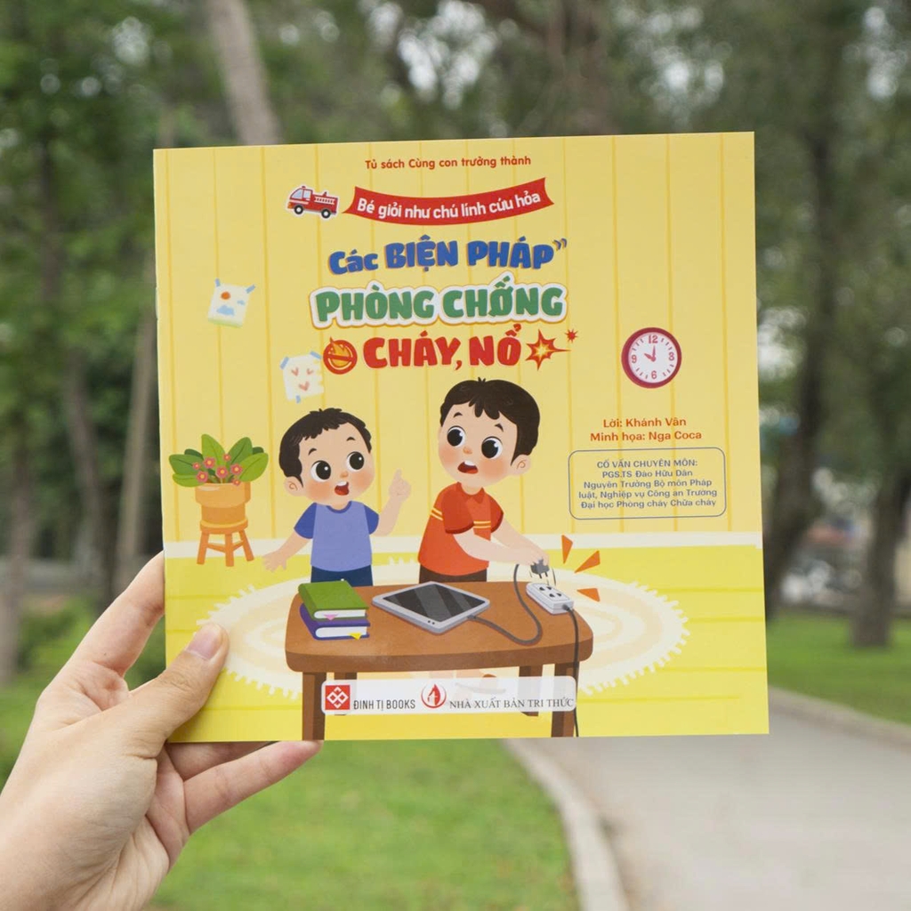 Sách - Bé giỏi như chú lính cứu hỏa - Đinh Tị Books