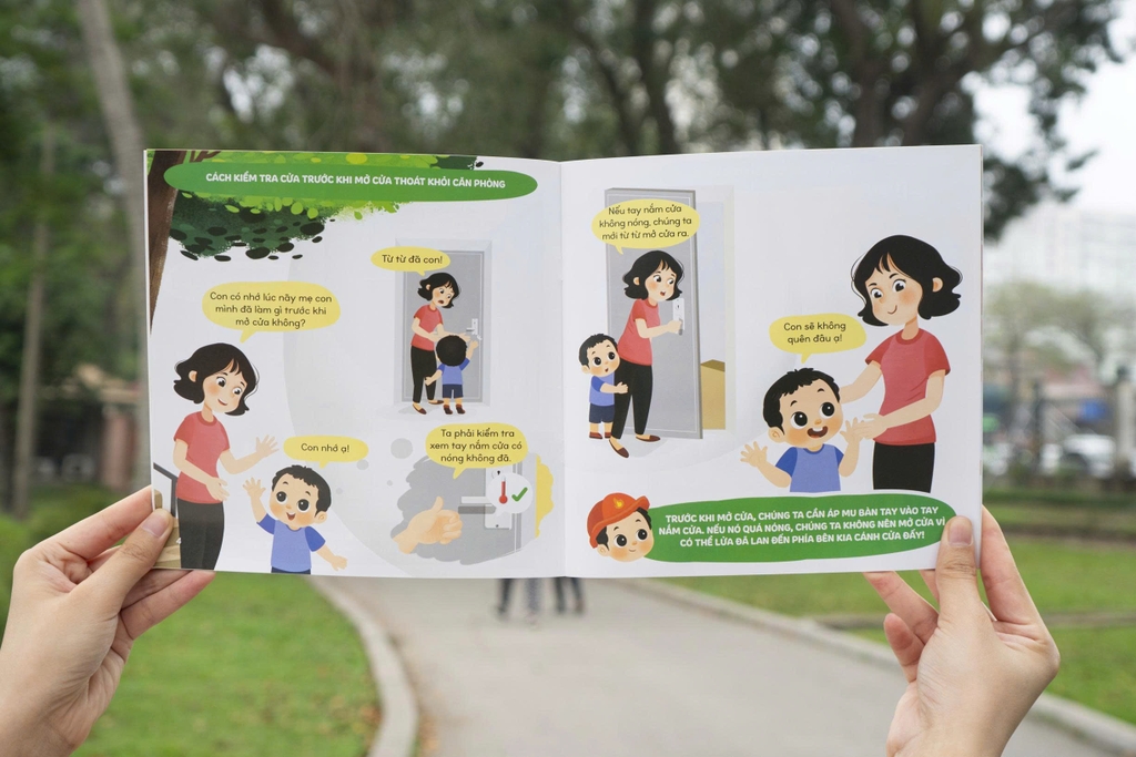 Sách - Bé giỏi như chú lính cứu hỏa - Đinh Tị Books