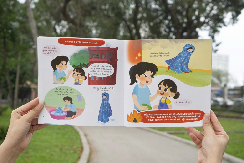 Combo 02 cuốn Sách - Bé giỏi như chú lính cứu hỏa - Đinh Tị Books