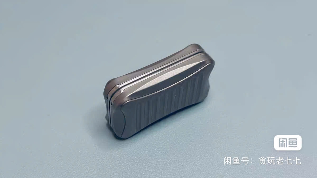 EDC Freehand Push Card chất liệu Titanium - Nam châm NdFeb