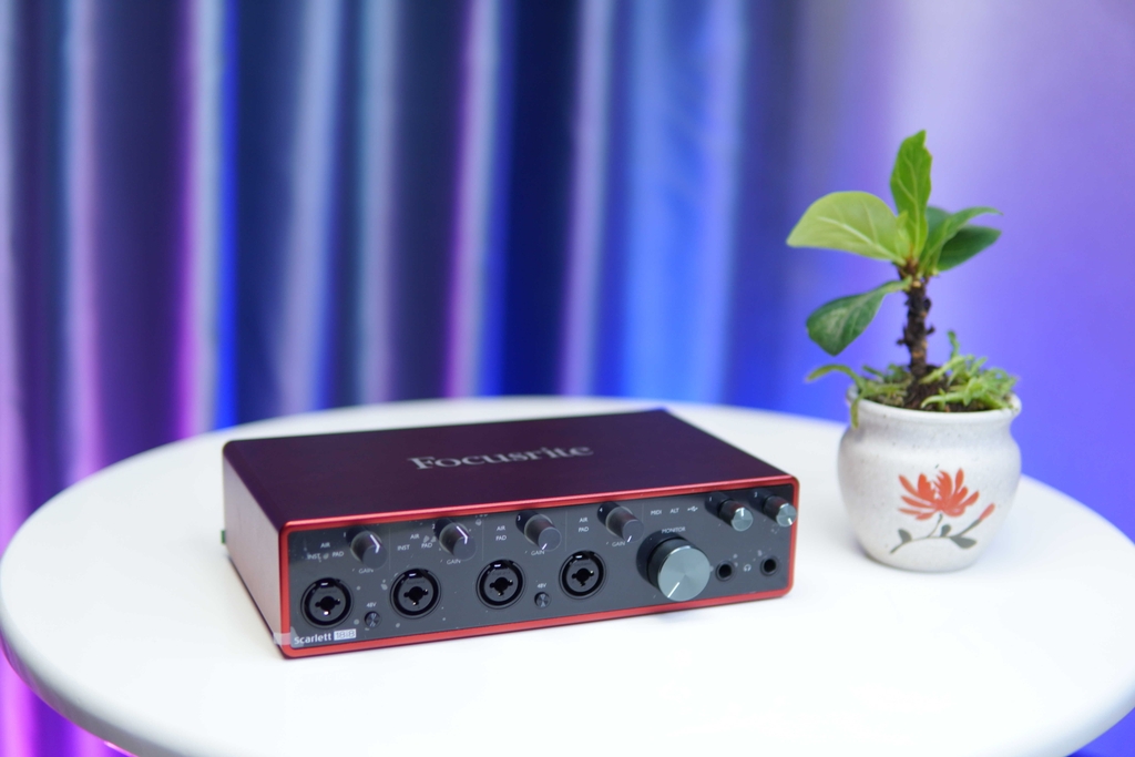 SOUNDCARD FOCUSRITE 18i8 USB