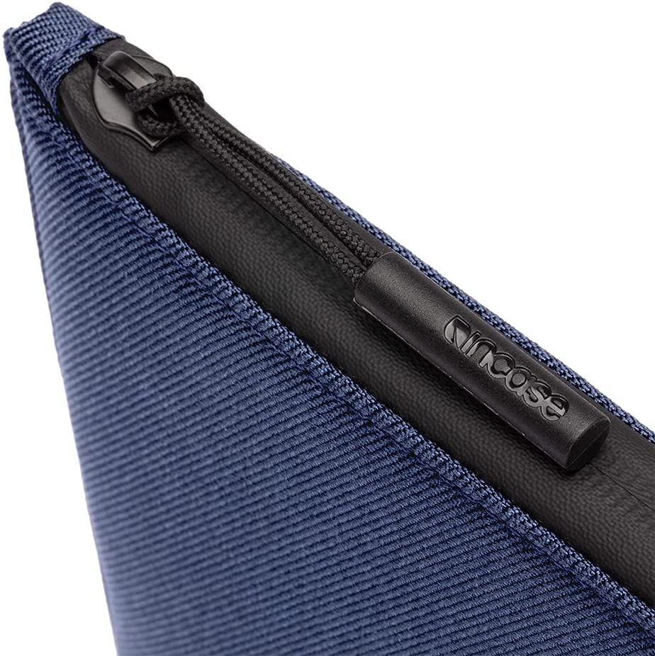 Túi bảo vệ Incase Facet Sleeve Recycled Twill cho MacBook Pro 16