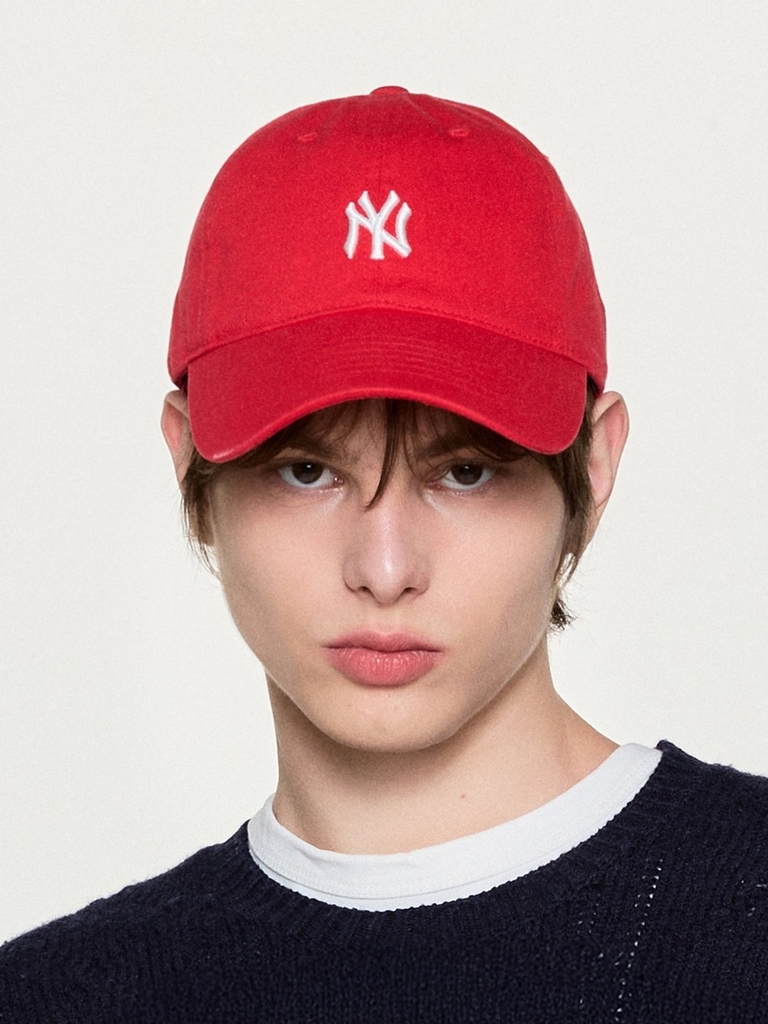 Nón MLB Rookie Unstructured Ball Cap New York Yankees Red