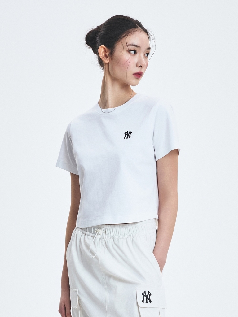 Áo Croptop MLB Women's Basic Crop Short Sleeve T-Shirt New York Yankees White