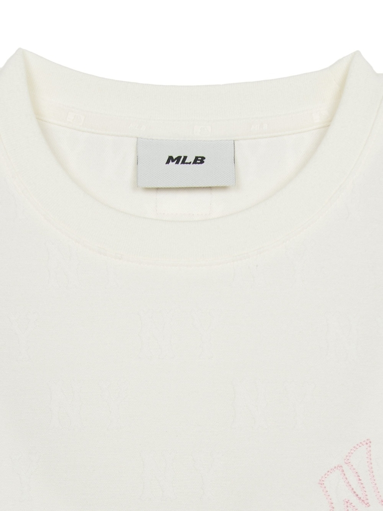 Áo Croptop MLB Women's Classic Mono Jacquard Crop Short Sleeve T-Shirt New York Yankees Ivory