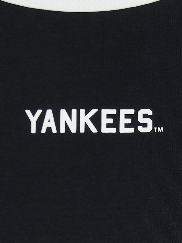 Áo Croptop MLB Women's Varsity Vintage Slim Crop Nashi T-Shirt New York Yankees Black