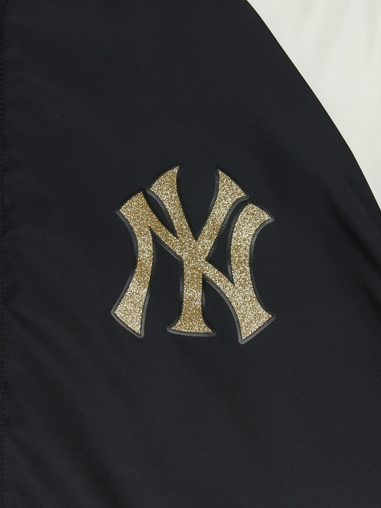 Áo Khoác MLB New Year Nylon Bomber Jacket New York Yankees Black