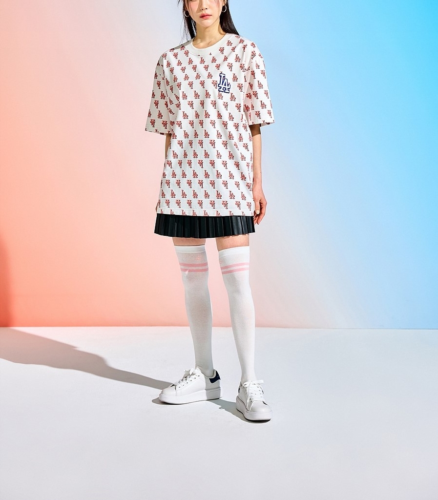 Áo Thun MLB Classic Monogram Front Panel Pattern Short Sleeve LA Dodgers Cream