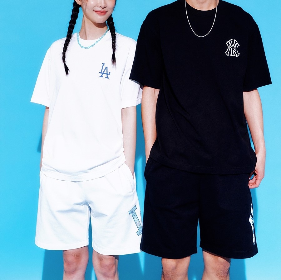 Áo Thun MLB Paisley Clipped Logo Short Sleeve LA Dodgers Off White