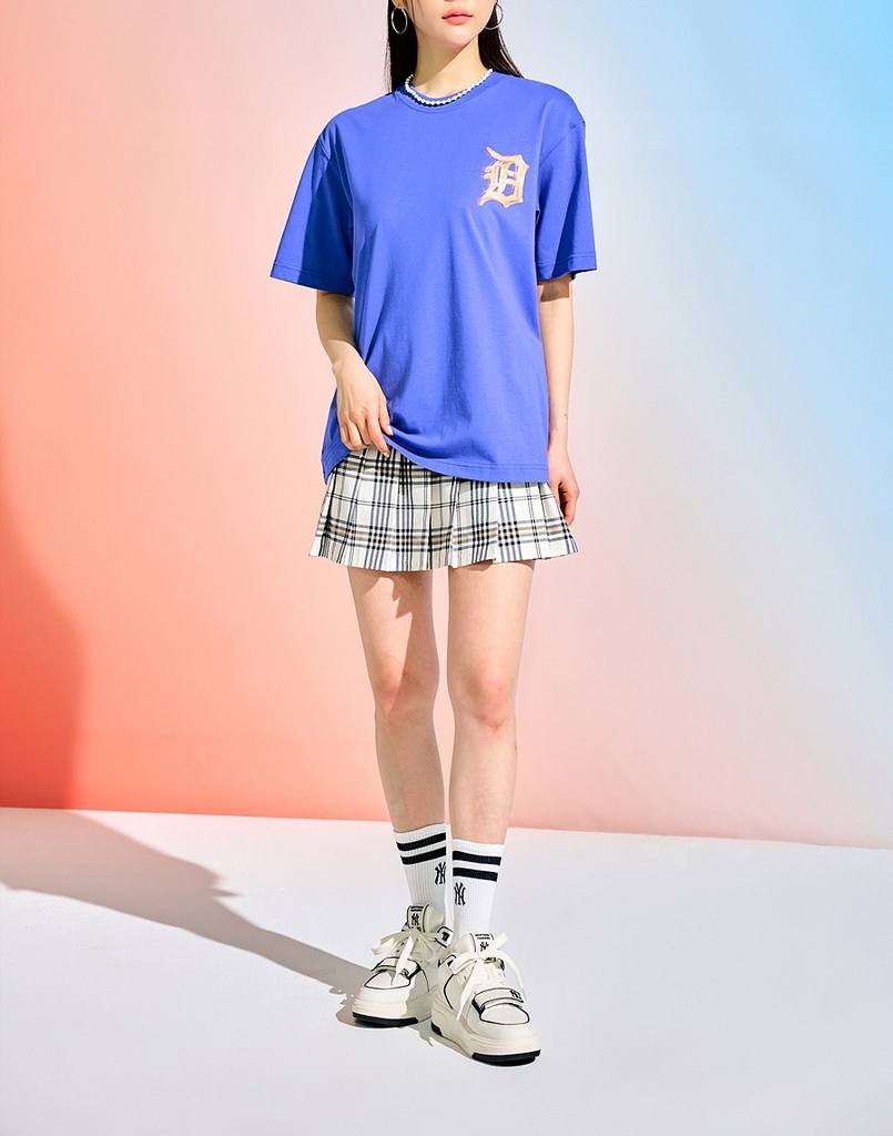 Áo Thun MLB Pop Art Graphic Overfit Short Sleeve Detroit Tigers Purple