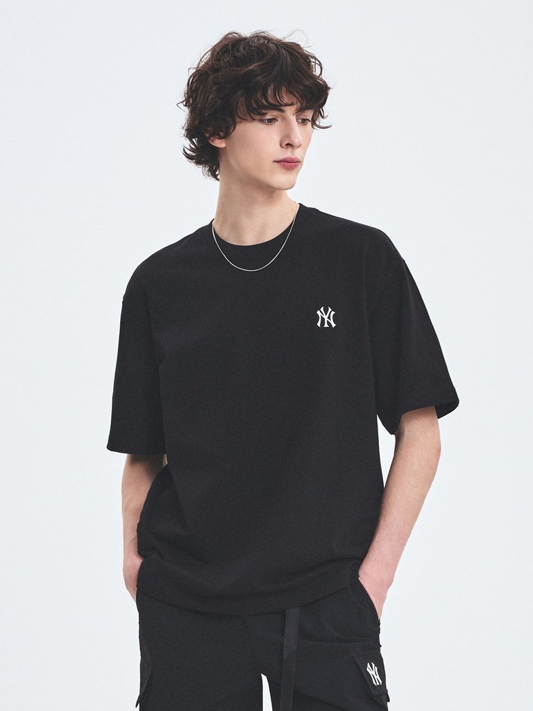 Áo Thun MLB Basic Heavyweight Overfit Short Sleeve T-Shirt New York Yankees Black