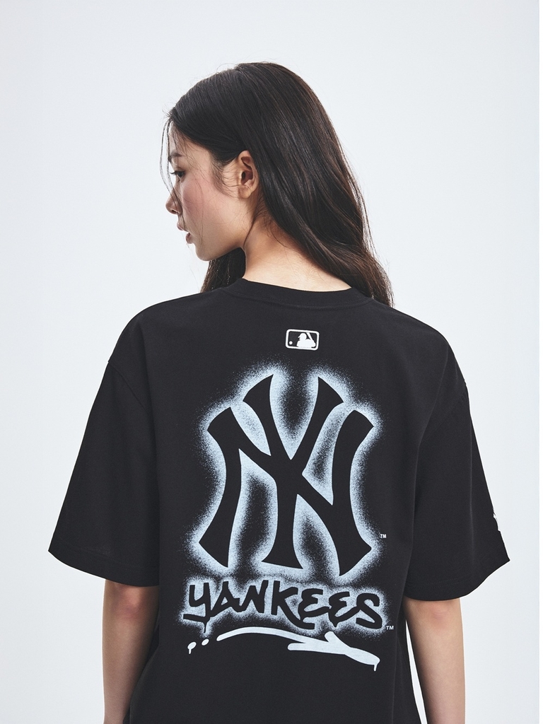 Áo Thun MLB Basic Street Logo Overfit Short Sleeve T-Shirt New York Yankees Black