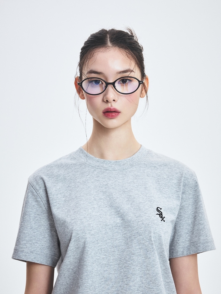 Áo Thun MLB Basic Comfortable Fit Short Sleeve T-Shirt Chicago White Sox Grey [Karina PICK]