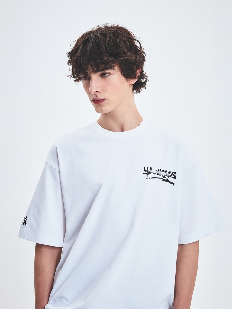 Áo Thun MLB Basic Heavyweight Mega Overfit Short Sleeve T-Shirt New York Yankees White