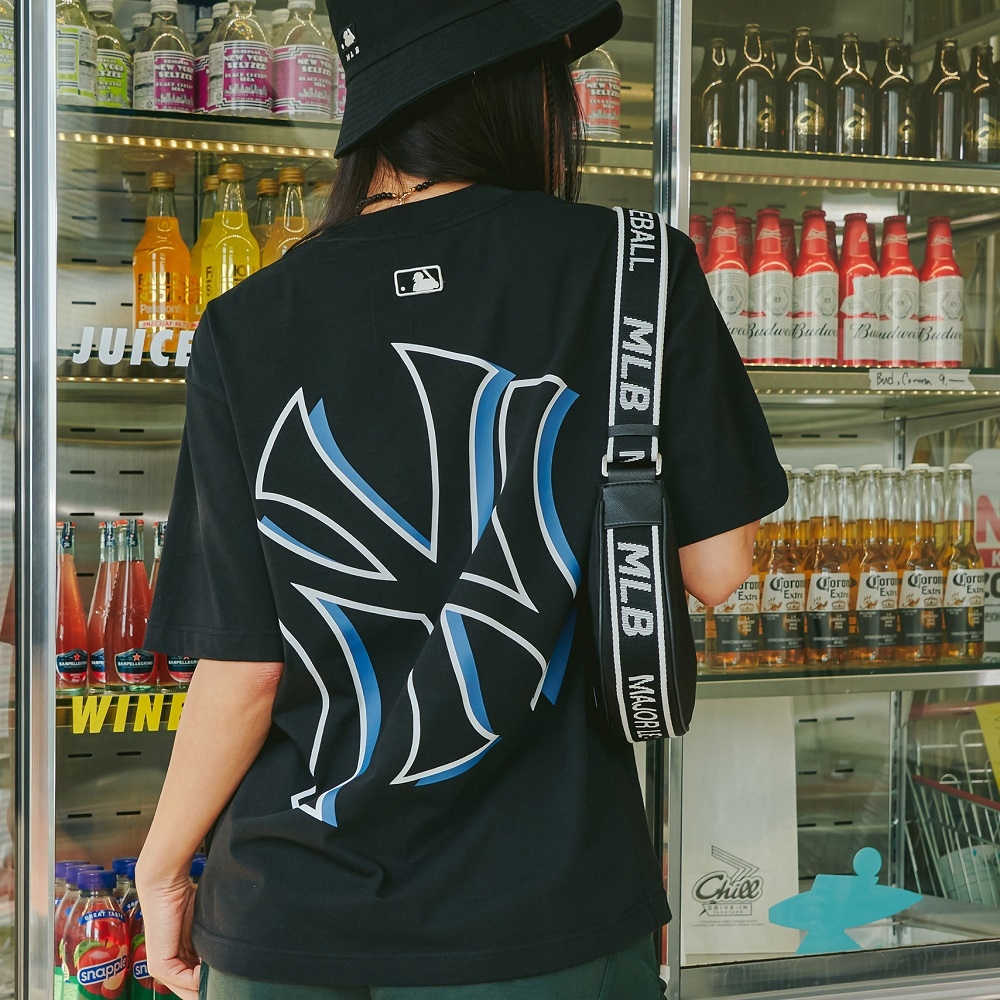 Áo Thun MLB Basic Mega Logo Overfit New York Yankees Black