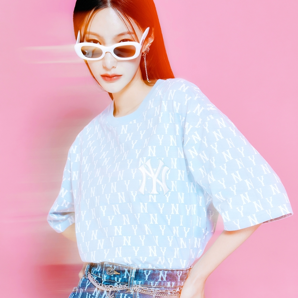 Áo Thun MLB Basic Monogram Allover New York Yankees L.Blue