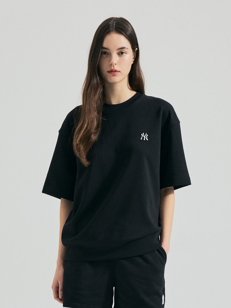 Áo Thun MLB Korea Basic Small Logo Man To Man New York Yankees Black