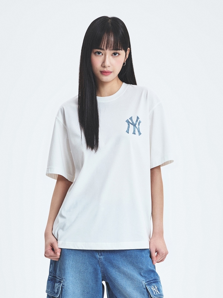Áo Thun MLB Denim-like Mono Big Lux Short Sleeve T-shirt New York Yankees Ivory