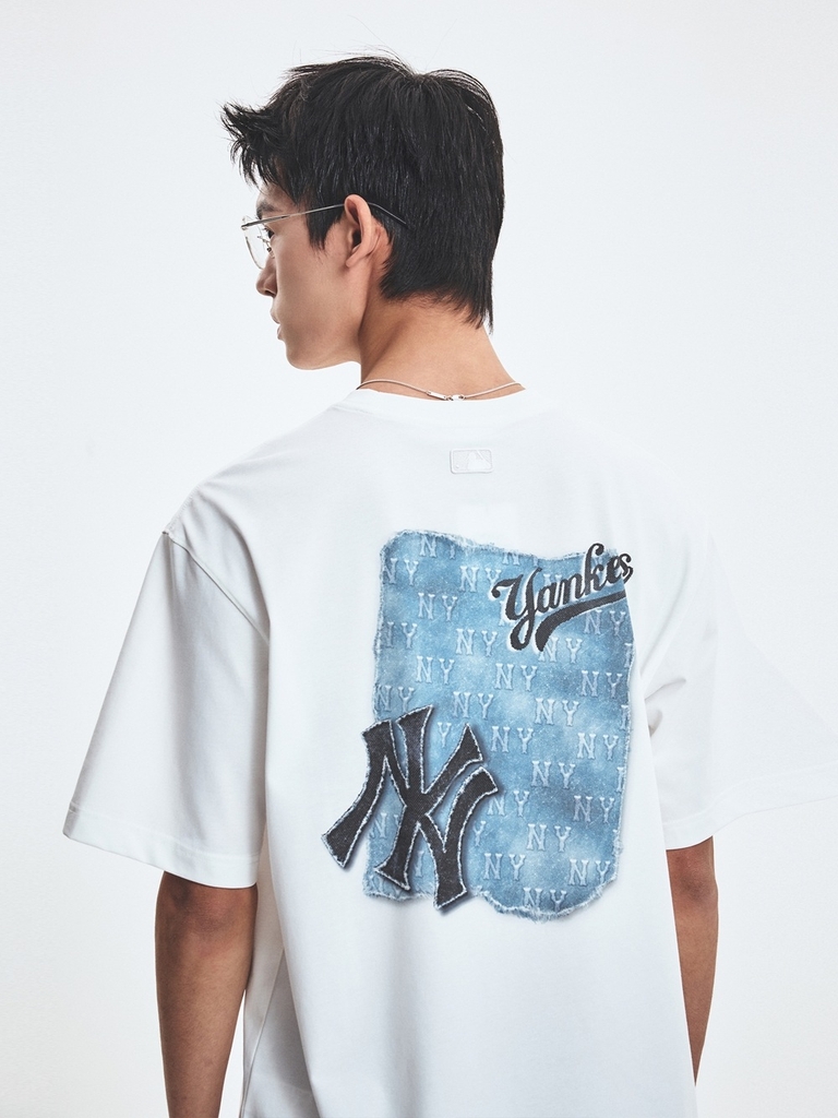 Áo Thun MLB Denim-like Monotive Overfit Short Sleeve T-shirt New York Yankees Ivory