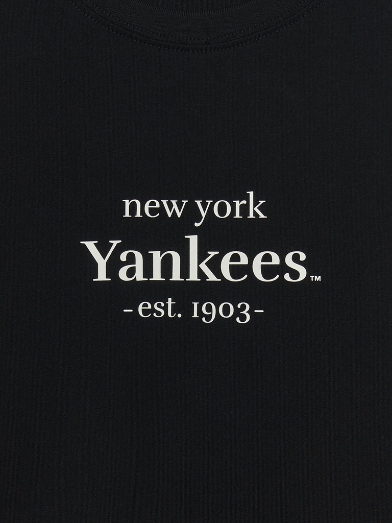 Áo Thun MLB Women's Varsity Logo Comfortable Fit Short Sleeve T-Shirt New York Yankees Black