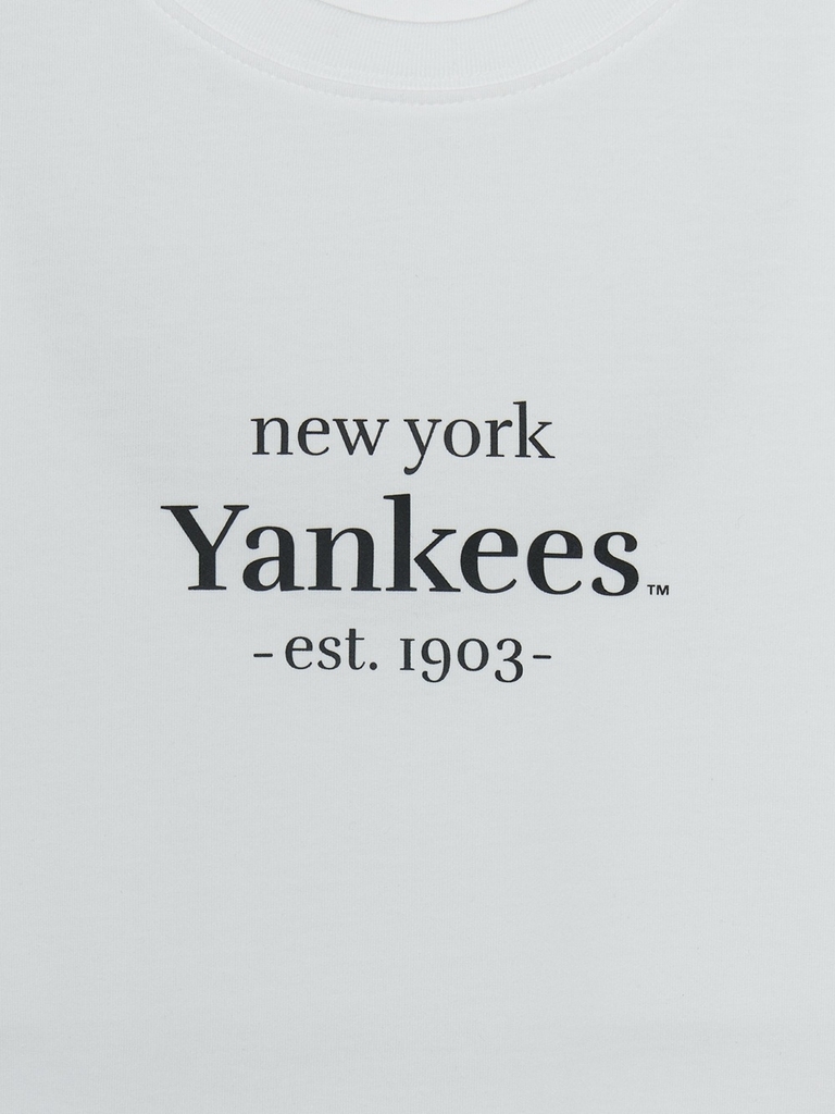 Áo Thun MLB Women's Varsity Logo Comfortable Fit Short Sleeve T-Shirt New York Yankees White