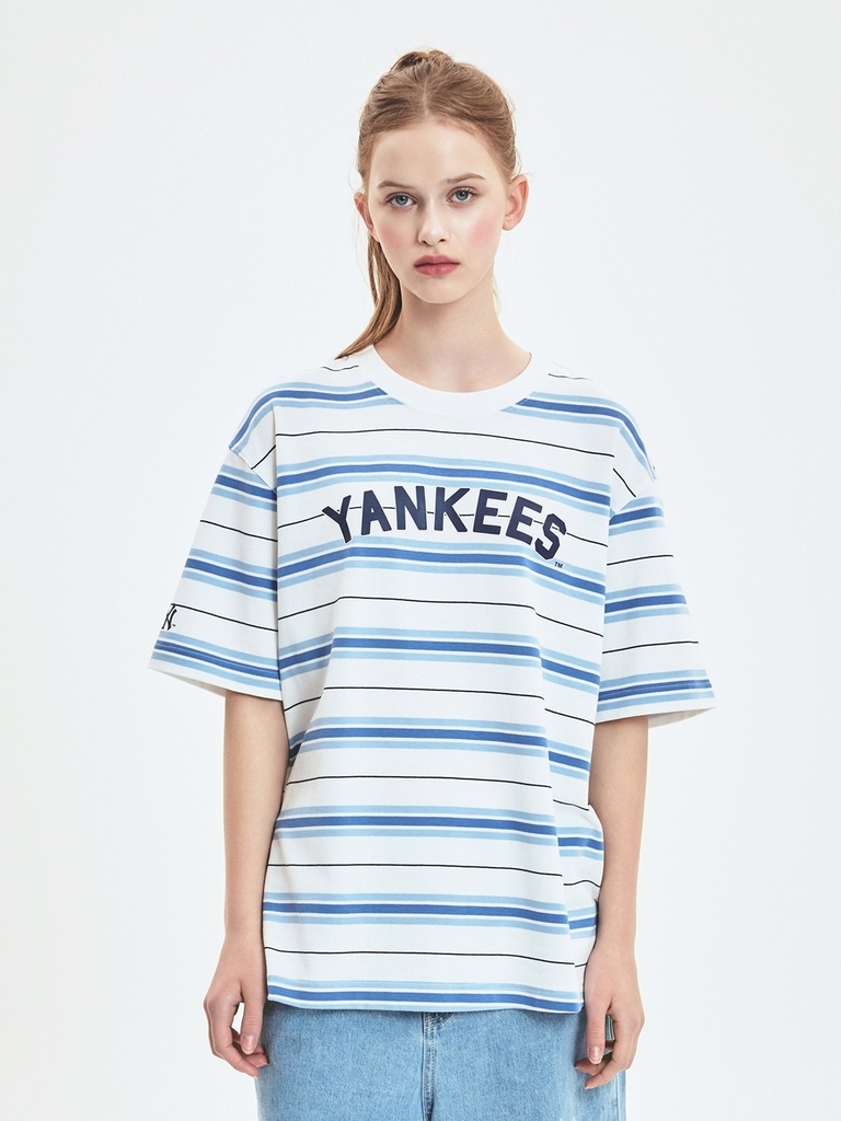 Áo Thun MLB Varsity Stripe Overfit Short Sleeve T-Shirt New York Yankees Ivory