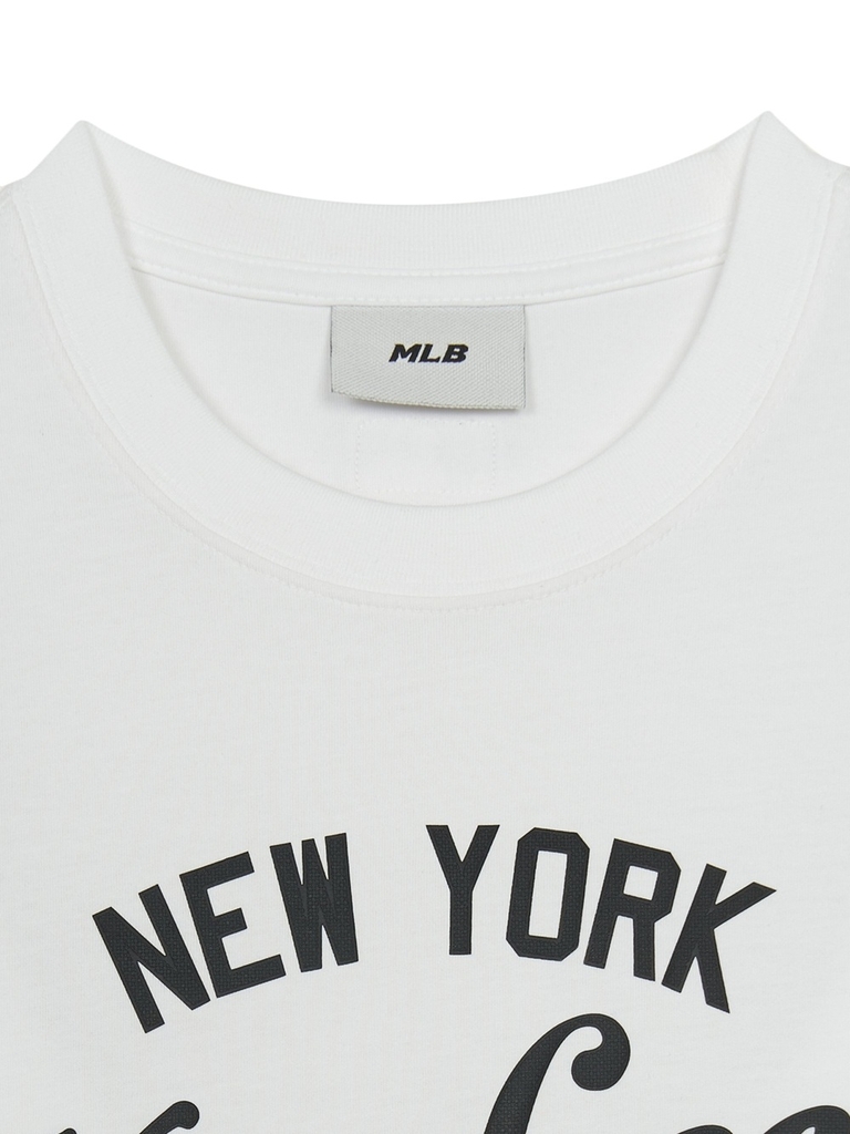 Áo Thun MLB Letter Mega Bear Overfit Short Sleeve T-Shirt New York Yankees White