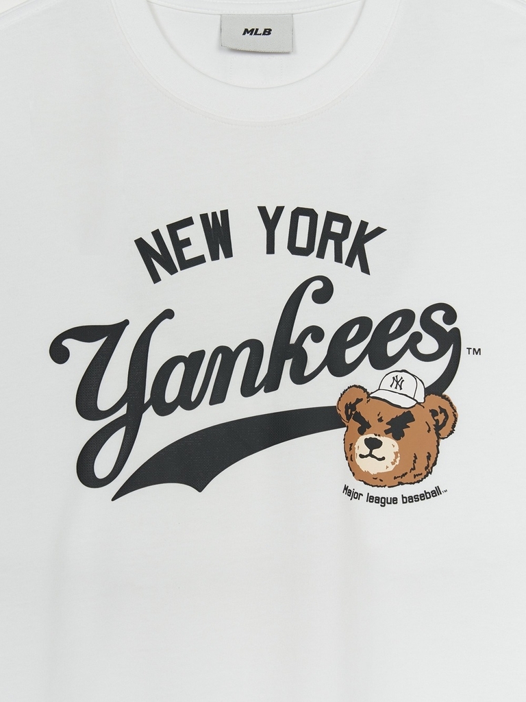 Áo Thun MLB Letter Mega Bear Overfit Short Sleeve T-Shirt New York Yankees White