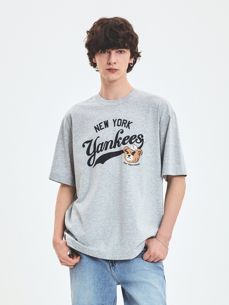 Áo Thun MLB Letter Mega Bear Overfit Short Sleeve T-Shirt New York Yankees Grey