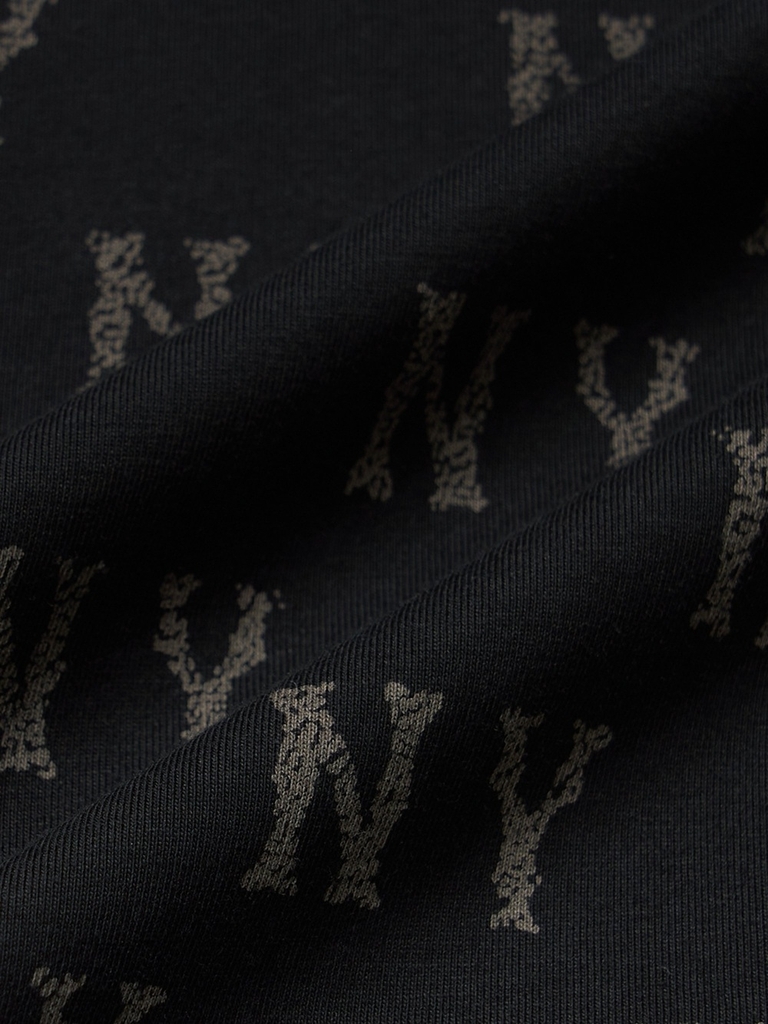 Áo Thun MLB Vintage Mono Full-Panel Pattern Overfit Short-Sleeve T-Shirt New York Yankees Black