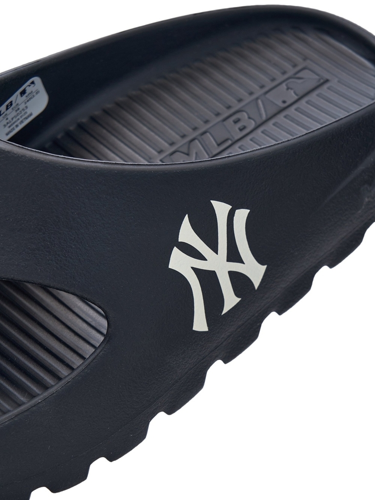 Dép MLB Skipper Flip Flop New York Yankees Black