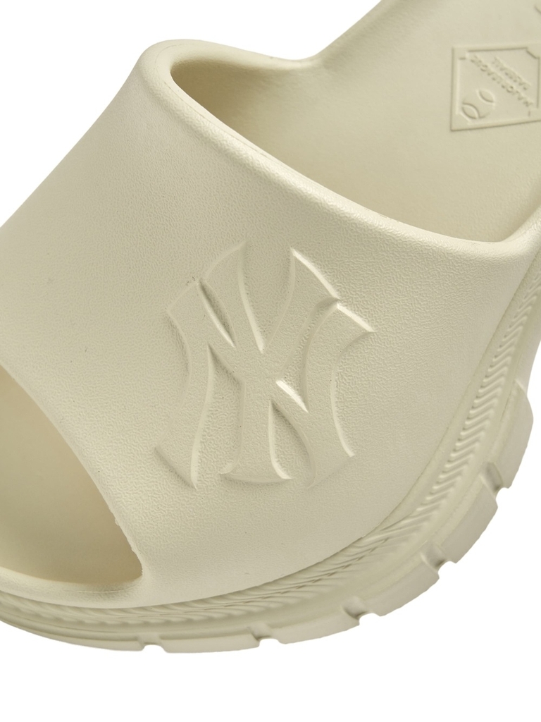 Dép MLB Pepper Slide New York Yankees Cream