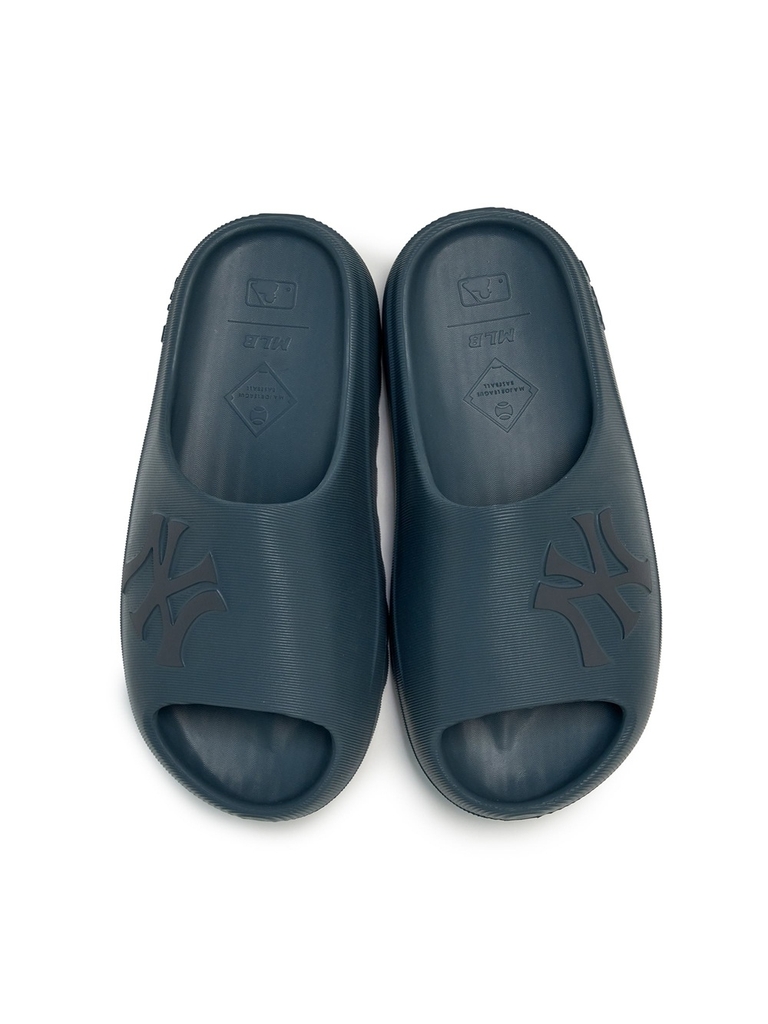 Dép MLB Skipper Slide New York Yankees Indigo