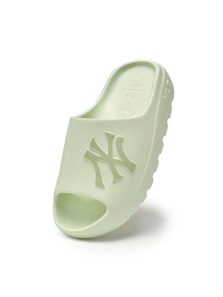 Dép MLB Skipper Slide New York Yankees Yellow