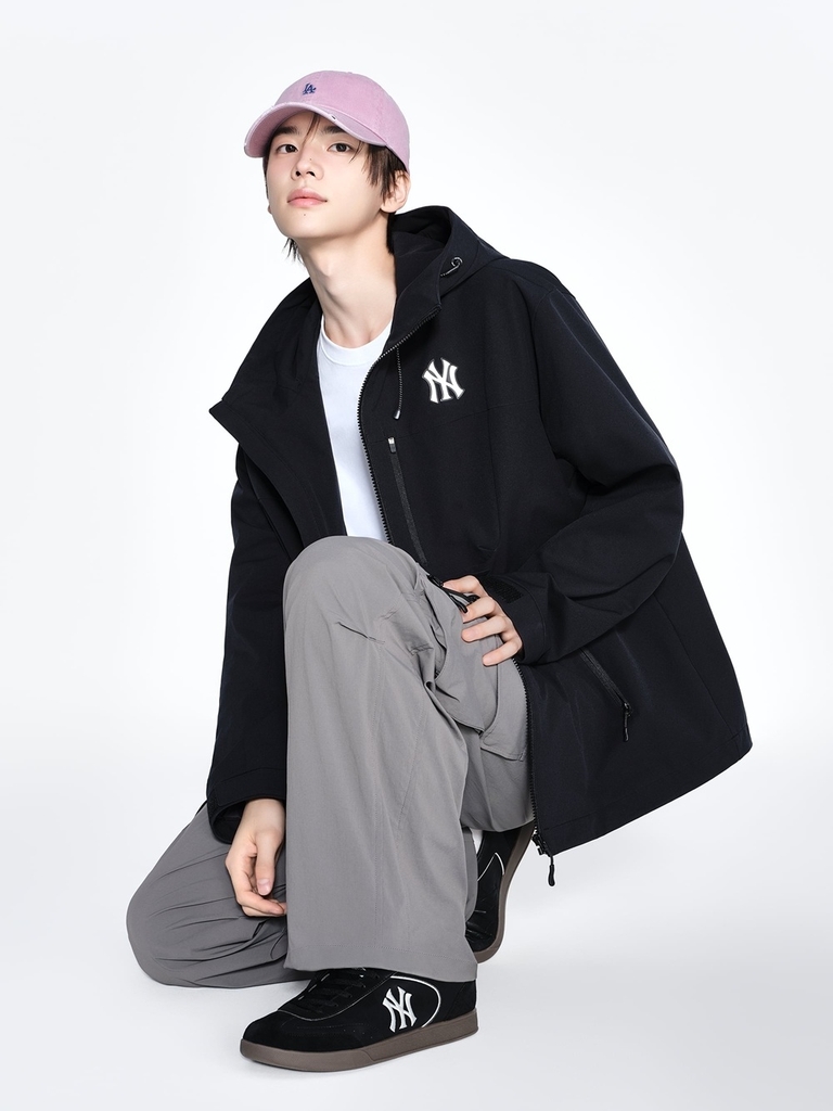 Giày MLB Clubby New York Yankees Black [Hello Spring]
