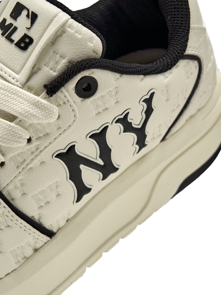 Giày MLB Chunky Liner Embossed Mono Cooperstown New York Yankees Cream