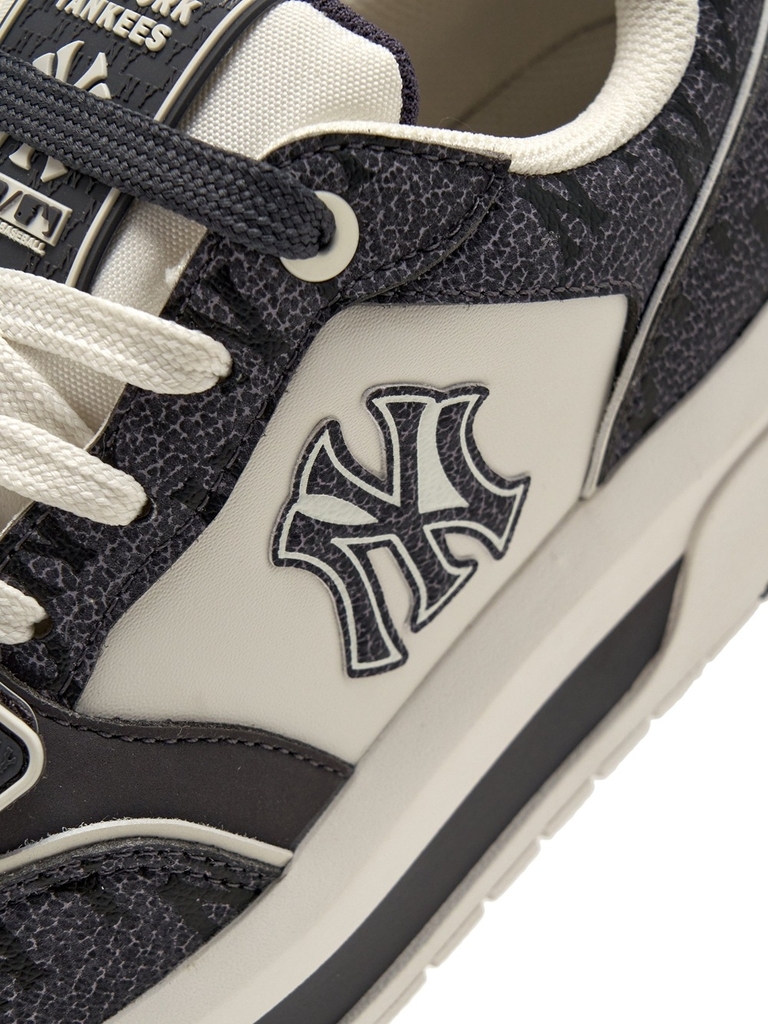 Giày MLB Chunky Liner Pocket Monogram New York Yankees Grey